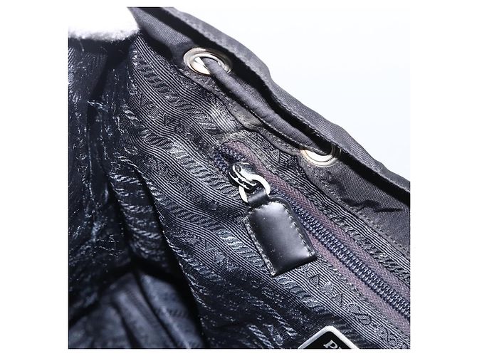 Zaino PRADA in nylon argento nero Auth bs33518 - vista 25