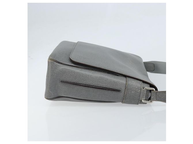 LOUIS VUITTON Borsa a Spalla Taiga Roman MM Grigia Gracie M32623 LV Auth 172661 - vista 3