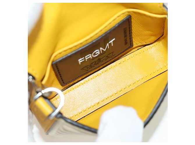 Borsa a secchiello Nano Drago in pelle FENDI x FRGMT x POKMON Gialla Auth 166961SM Argento Giallo - vista 10