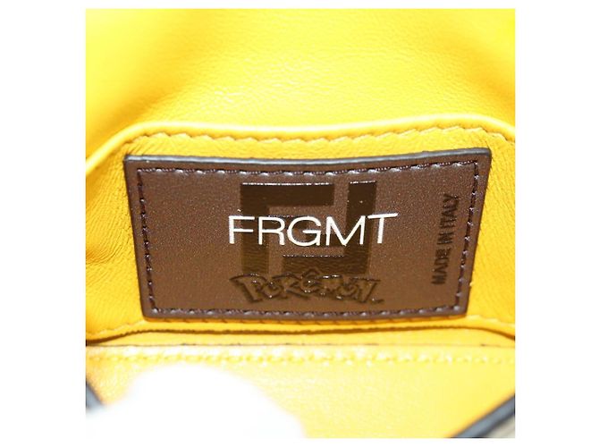 Borsa a secchiello Nano Drago in pelle FENDI x FRGMT x POKMON Gialla Auth 166961SM Argento Giallo - vista 26