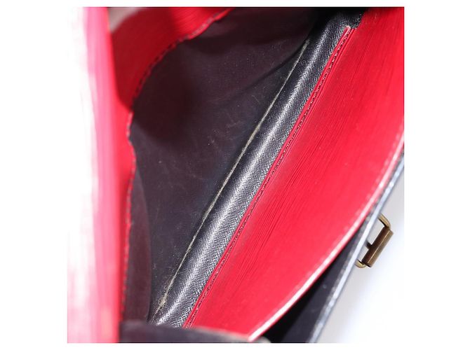 Louis Vuitton Cartouchiere Epi Leather MM Rosso - vista 5