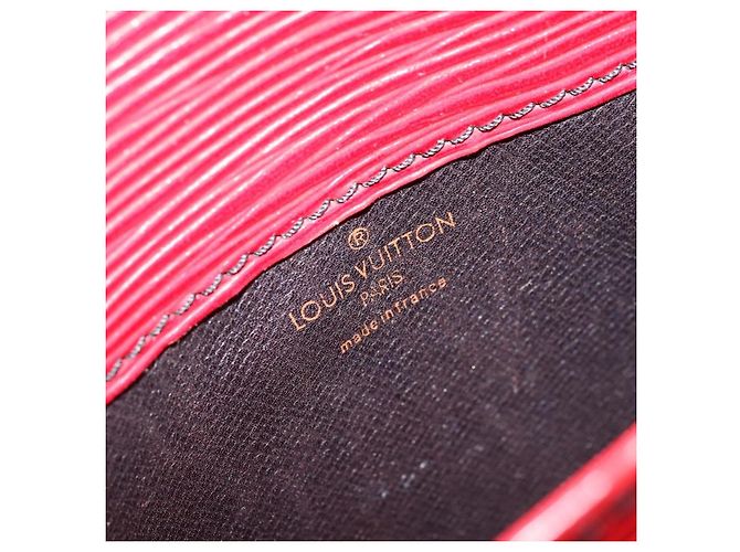 Louis Vuitton Cartouchiere Epi Leather MM Rosso - vista 6