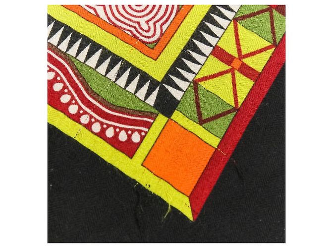 Xale gigante Cent Plis des Miao da Hermès Preto Vermelho - vista 13