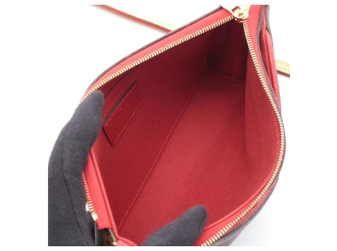 Borsa a mano Pallas di Louis Vuitton Marrone Rosso Fuschia Monogramma - vista 3