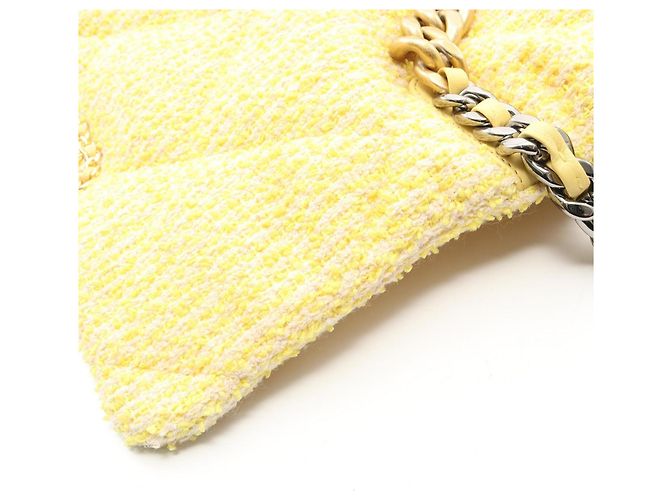 Borsa a Spalla Matelassé Chanel 19 Dixneuf Giallo - vista 9