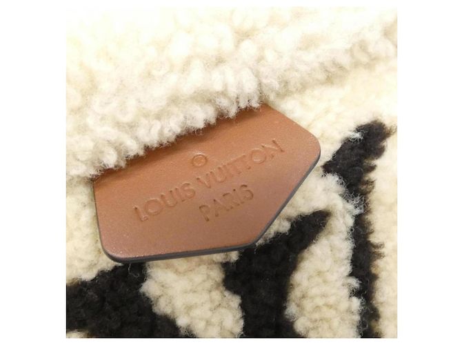 Bumbag Teddy Monogram Louis Vuitton Beige - vista 4