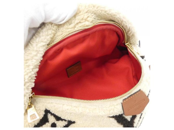 Bumbag Teddy Monogram Louis Vuitton Beige - vista 7