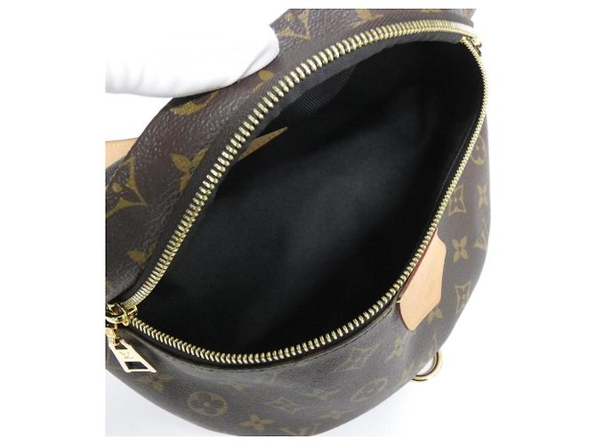 Borsa a Spalla Louis Vuitton Monogram Bumbag M43644 Marrone - vista 8