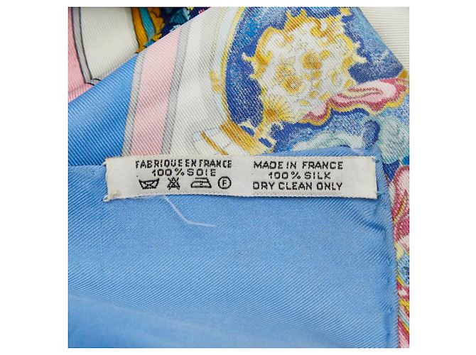 Hermès Carré 90 "Qu'importe le flacon" Sciarpa bottiglia di profumo Multicolore Blu chiaro - vista 6