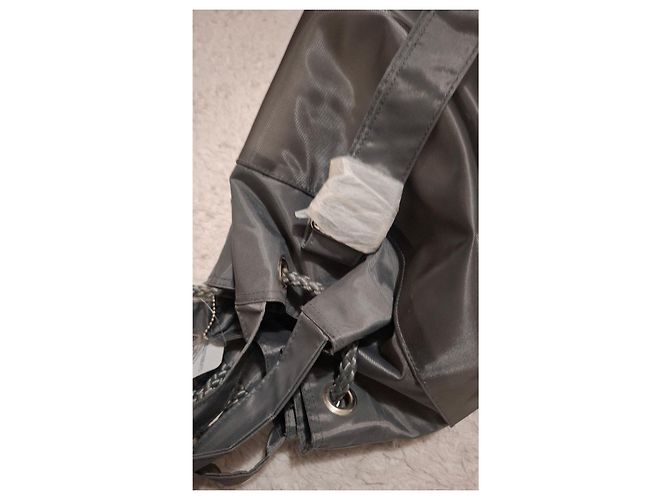 Borsa a zaino in nylon grigio Roberta di Camerino - vista 12