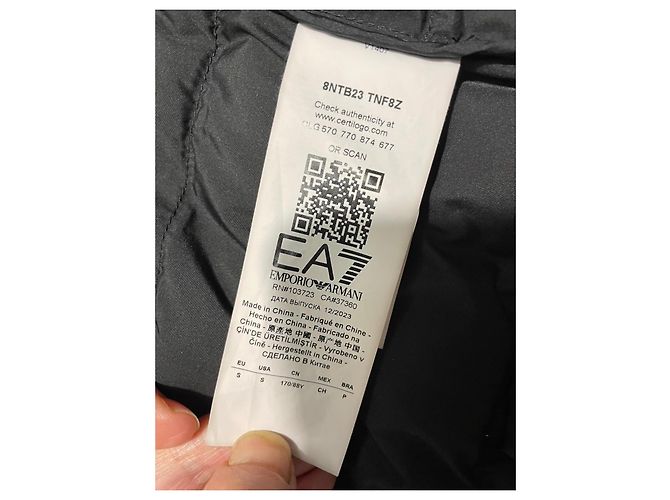 Jaqueta acolchoada Emporio Armani EA7 Preto - vista 9