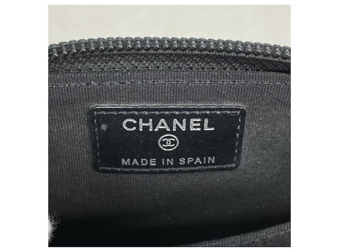 Boy Monedero de piel de ternera granulada negra Chanel Negro - vista 4