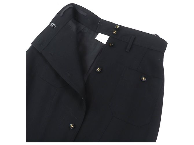 Timeless Wollrock mit COCO-Button von Chanel Schwarz - Ansicht 4