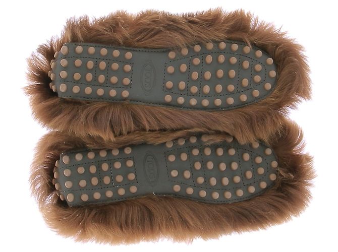 Tod's Mocassini in shearling "Gommino" Marrone - vista 7