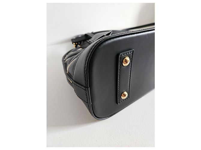 Louis Vuitton Alma BB in pelle malletage nera Nero - vista 10