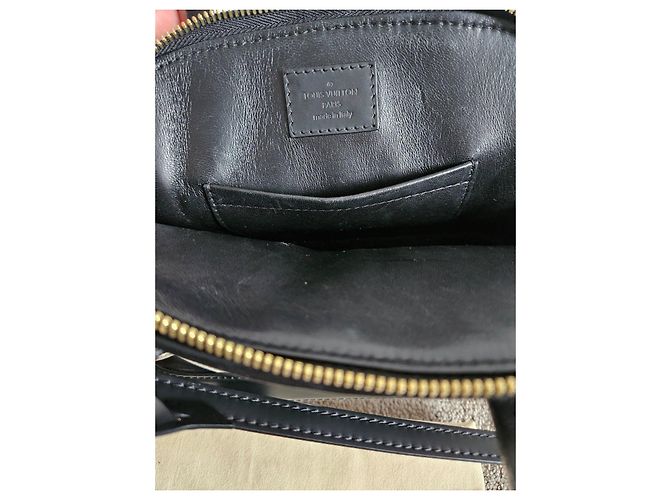 Louis Vuitton Alma BB in pelle malletage nera Nero - vista 12
