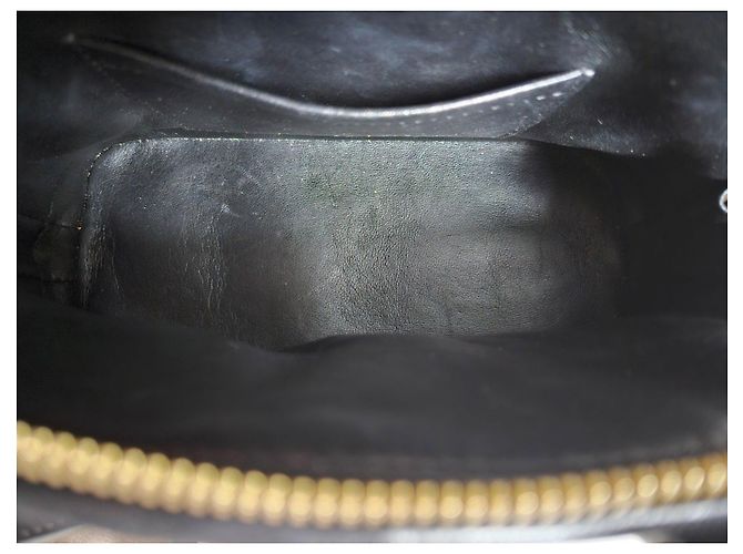 Louis Vuitton Alma BB in pelle malletage nera Nero - vista 13
