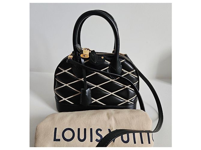 Louis Vuitton Alma BB in pelle malletage nera Nero - vista 14