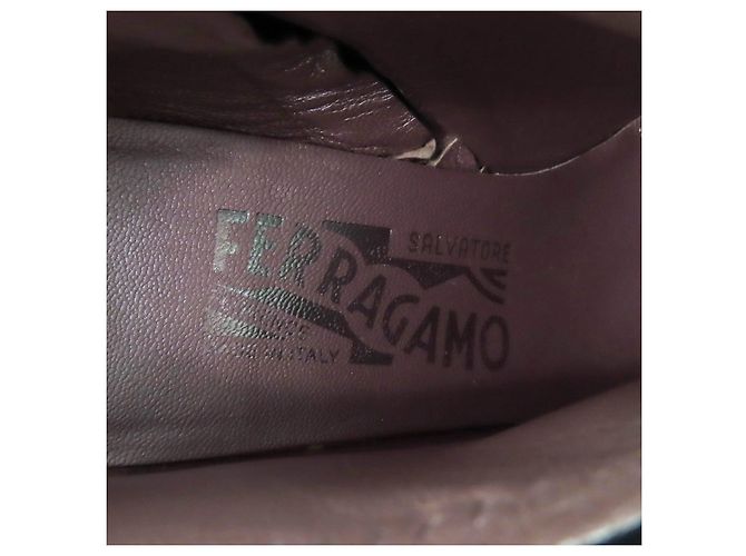 Botines de charol Vara de Salvatore Ferragamo Negro - vista 10