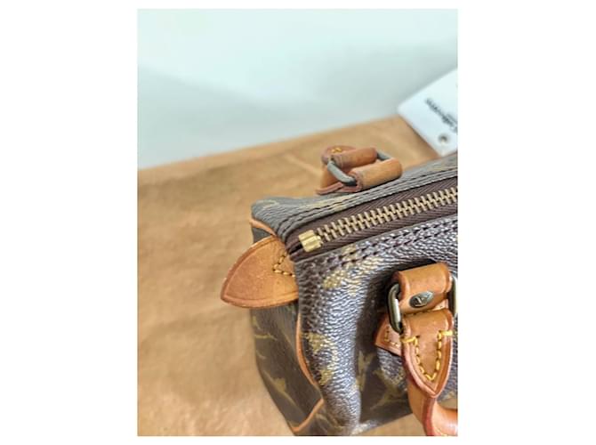 Louis Vuitton Speedy Nano Marrone - vista 9