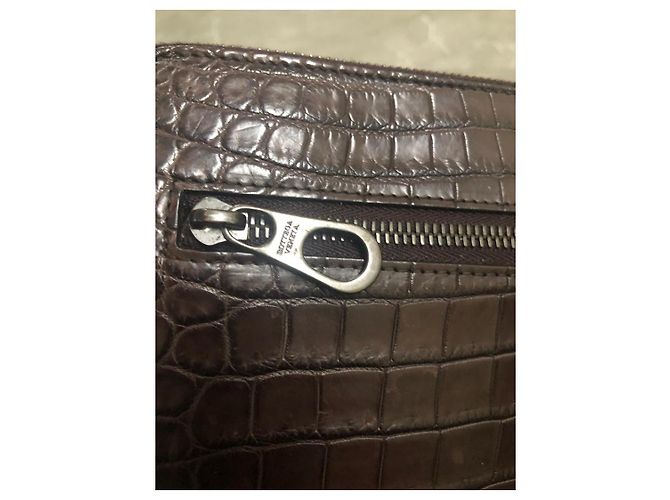 Clutch in coccodrillo marrone Bottega Veneta - vista 6