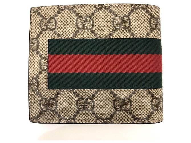 Portafoglio bi-fold Gucci in GG Supreme - vista 2