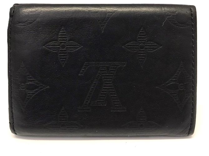 Louis Vuitton Discovery Compact Wallet - Monogram Shadow Black - view 2