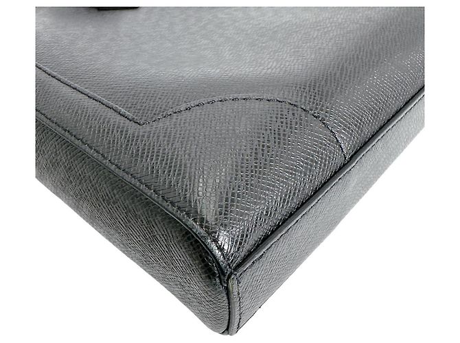 Borsa a spalla Taiga Louis Vuitton Nero Grigio - vista 7