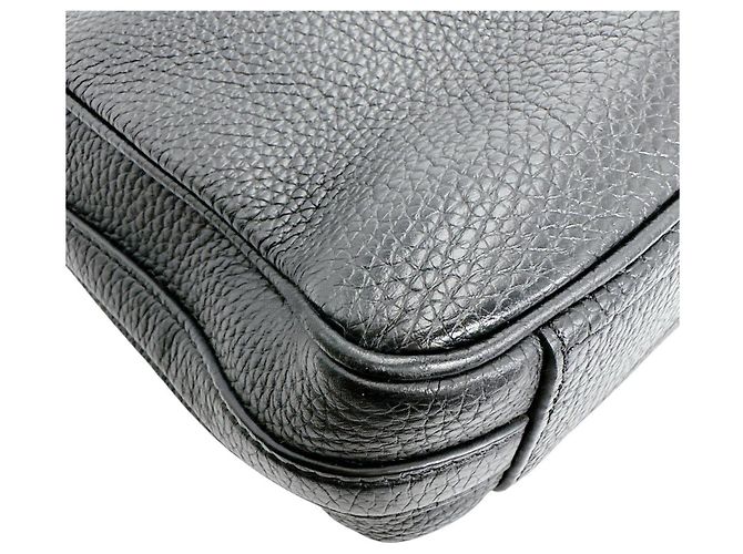 Borsa Armand MM Noir Louis Vuitton Nero - vista 8