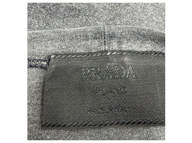 T-shirt a girocollo Prada in cotone grigio - vista 4