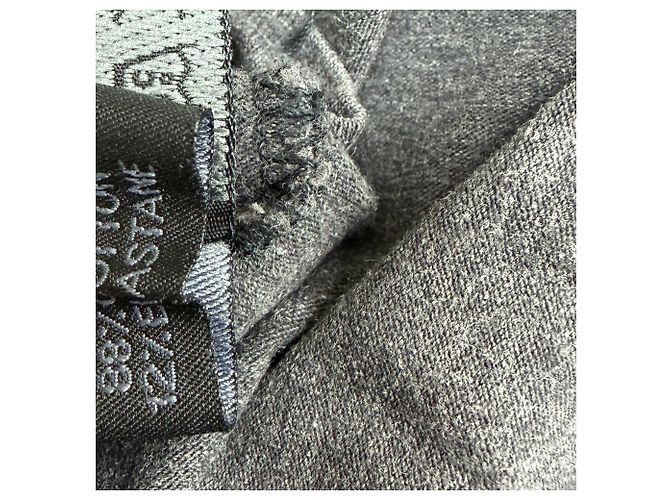 T-shirt a girocollo Prada in cotone grigio - vista 5
