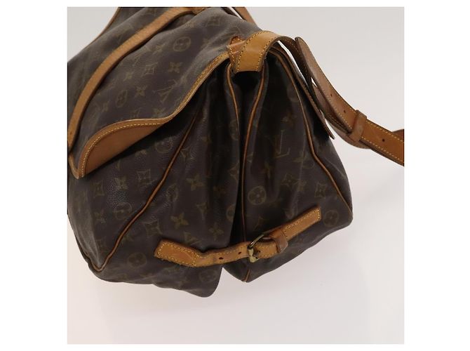 Louis Vuitton Saumur Monogram Canvas 35 Marrone - vista 3