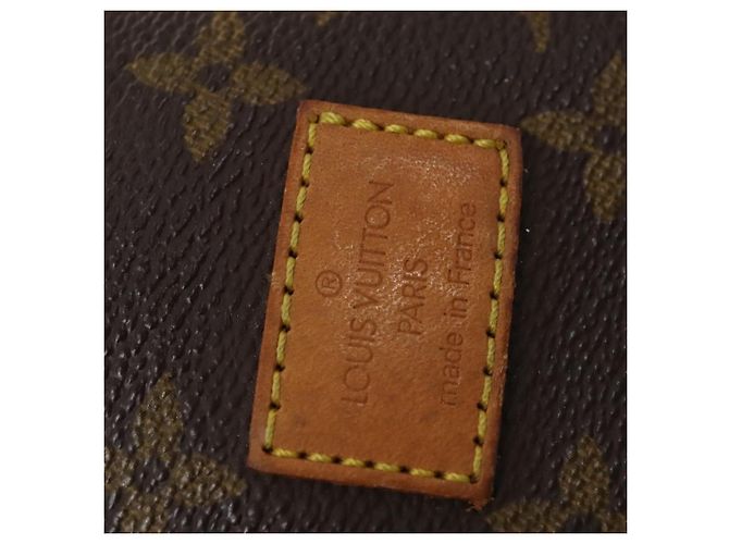 Louis Vuitton Saumur Monogram Canvas 35 Marrone - vista 7