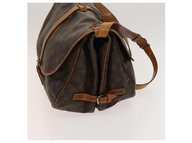 Louis Vuitton Saumur Monogram Canvas 35 Marrone - vista 3