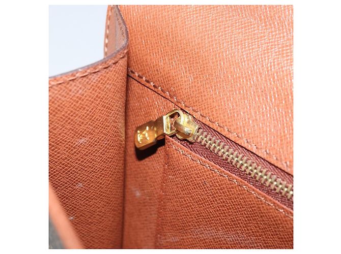 LOUIS VUITTON Borsa a Spalla Monogram Bordeaux 27 M51797 LV Auth ep13588 Monogramma - vista 22