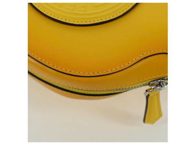 FENDI Custodia per Racchetta da Ping Pong Borsa a Spalla Pelle Gialla Argento Auth 166245SM Giallo - vista 11