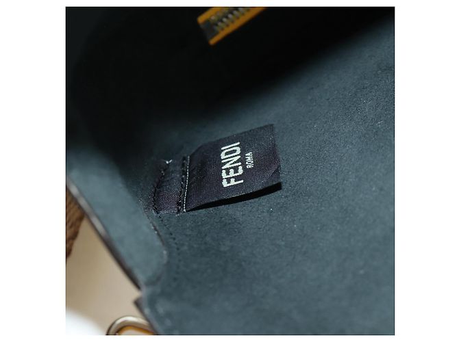 FENDI Custodia per Racchetta da Ping Pong Borsa a Spalla Pelle Gialla Argento Auth 166245SM Giallo - vista 22