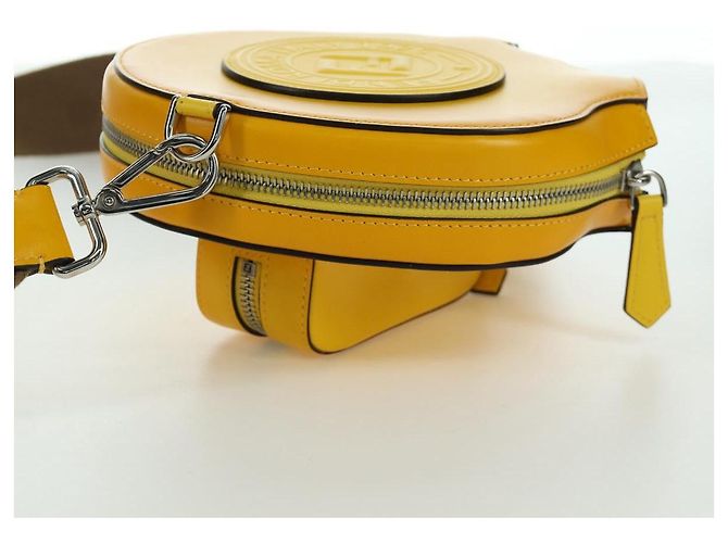 FENDI Custodia per Racchetta da Ping Pong Borsa a Spalla Pelle Gialla Argento Auth 166245SM Giallo - vista 4