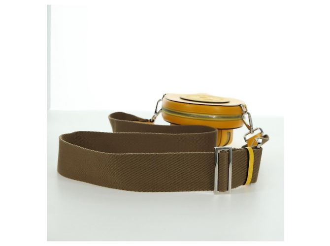 FENDI Custodia per Racchetta da Ping Pong Borsa a Spalla Pelle Gialla Argento Auth 166245SM Giallo - vista 7