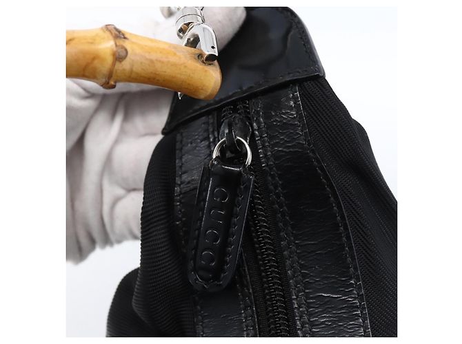 Borsa a mano in nylon nero e argento Gucci Bamboo Auth hk3536 - vista 14