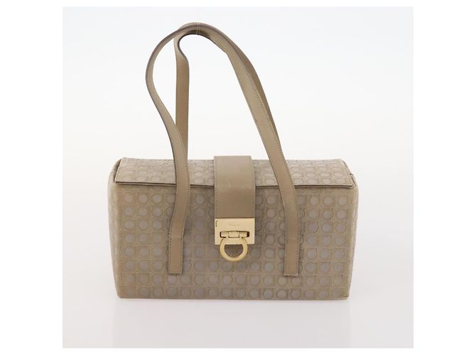 Borsa Salvatore Ferragamo in pelle nylon 4 pezzi Nero Beige Bianco Auth mr2116 - vista 20