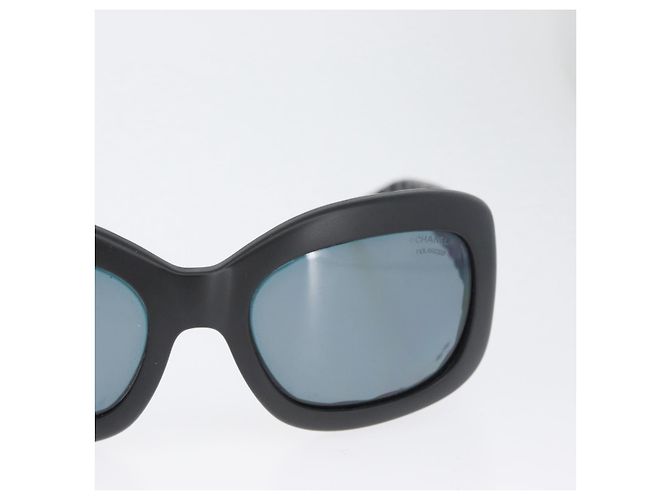 Gafas de sol CHANEL de plástico Negro CC Auth ka2963 - vista 5