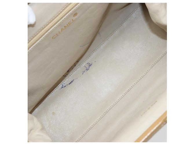 CHANEL Borsa a Spalla Matelassé in Pelle di Agnello Beige Oro CC Auth 171543 D'oro - vista 17