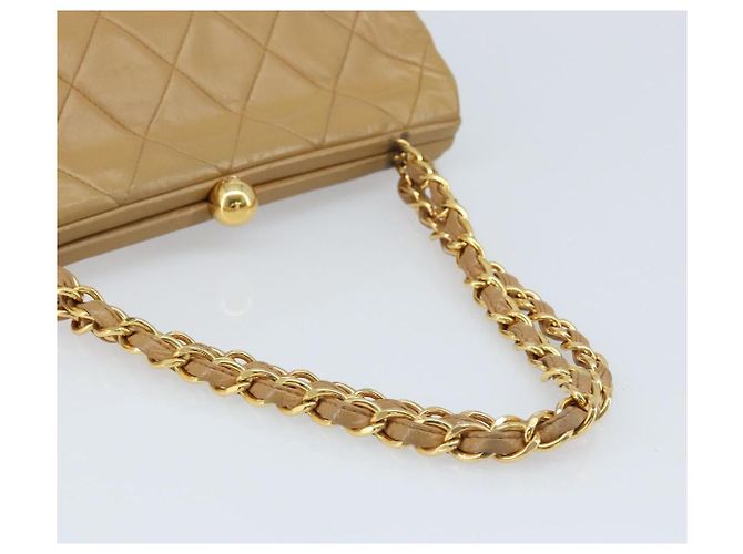 CHANEL Borsa a Spalla Matelassé in Pelle di Agnello Beige Oro CC Auth 171543 D'oro - vista 7
