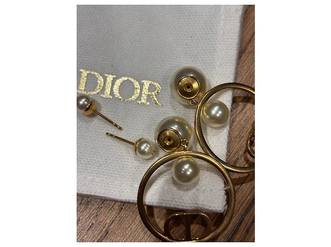 Dior Tribal Ohrringe mit Perlen und CD-Logo Weiß Golden - Ansicht 4