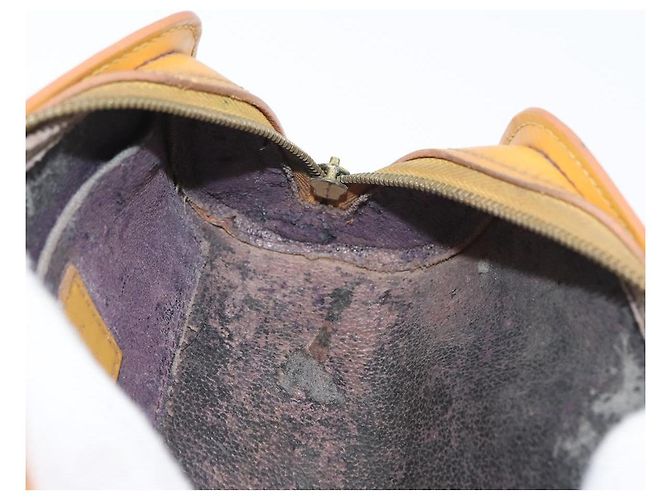 LOUIS VUITTON Pochette Dauphine PM Epi Gialla M48449 LV Auth 172428 Giallo - vista 17