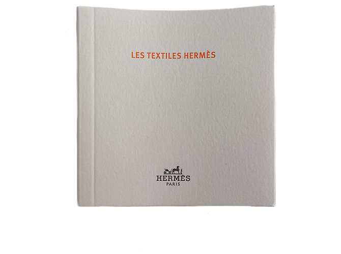 Hermès Herbag Mini Vache Hunter in pelle incrociata beige - vista 18