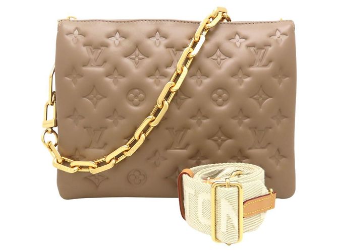 Borsa a Spalla Coussin PM Louis Vuitton Taupe - vista 2