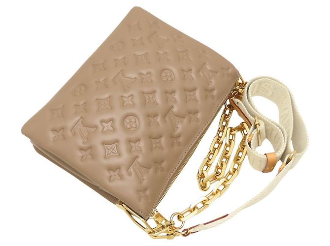 Borsa a Spalla Coussin PM Louis Vuitton Taupe - vista 4