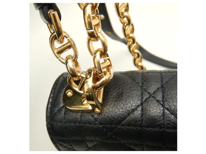 Borsa a Spalla Caro Medium Cannage di Christian Dior Nero - vista 12